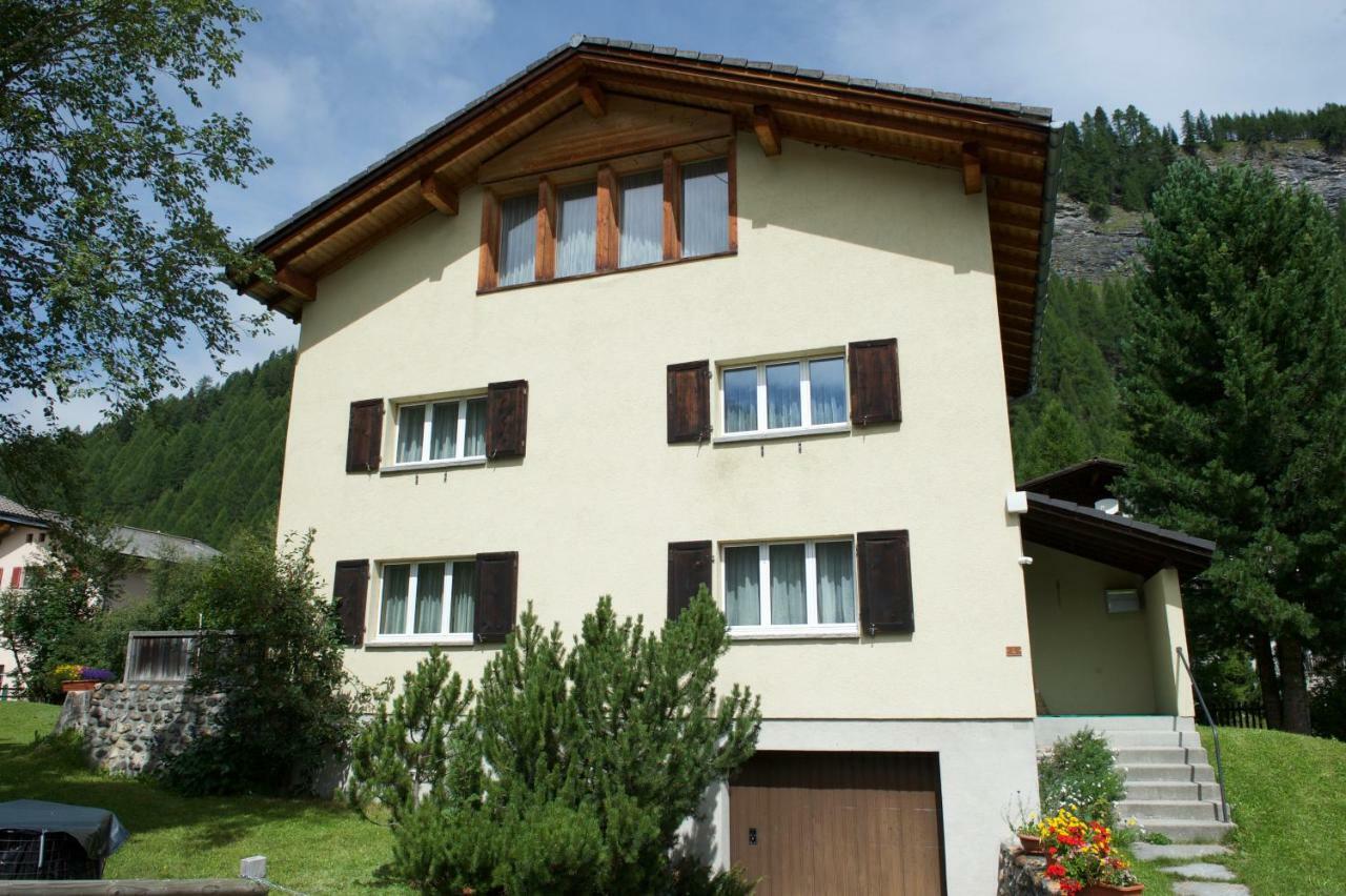Ferienhaus Wanner Splügen エクステリア 写真