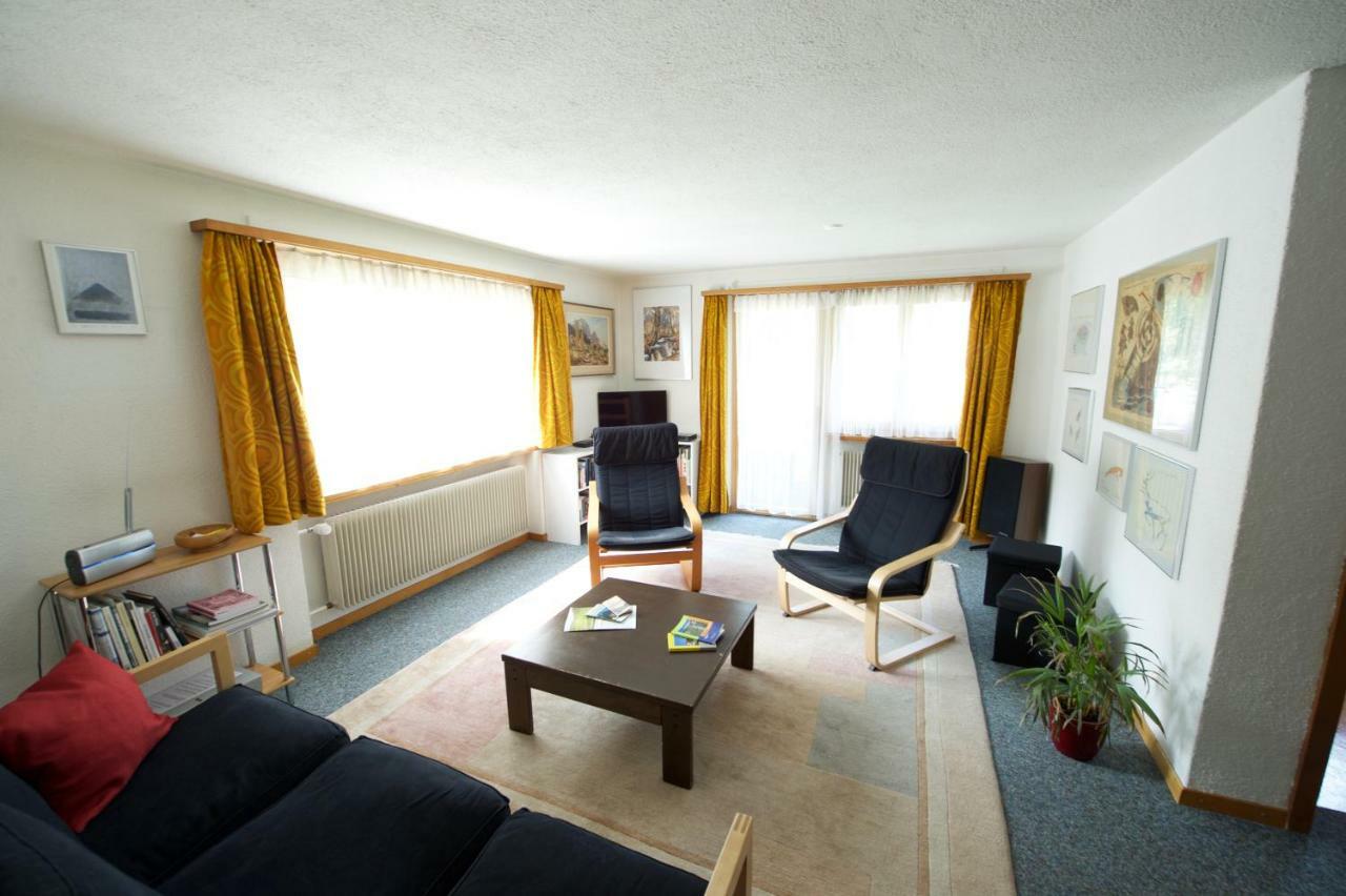 Ferienhaus Wanner Splügen エクステリア 写真
